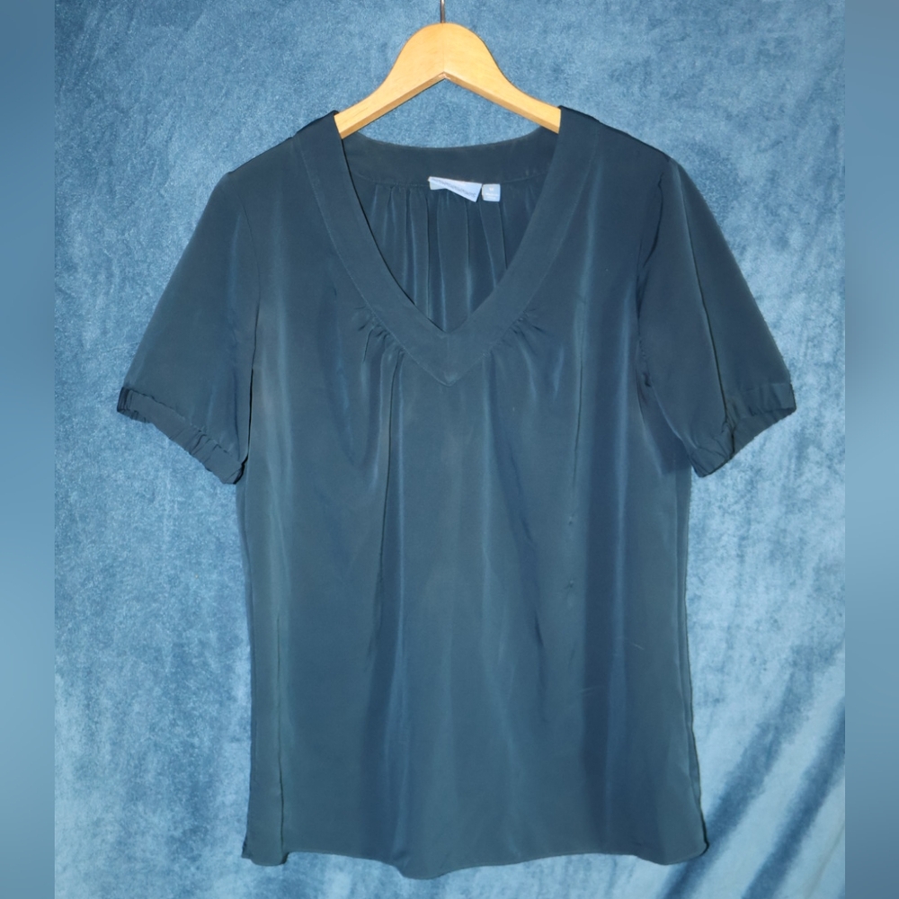 Elegant Gray Women's Top
